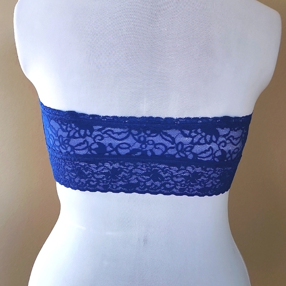 Victoria's Secret Lace Bralette - Picture 9 of 14
